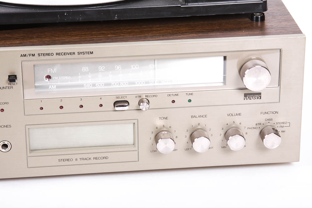 Vintage Montgomery Ward AM/FM Stereo Receiver and Turntable