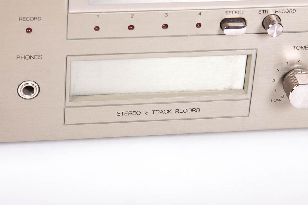 Vintage Montgomery Ward AM/FM Stereo Receiver and Turntable