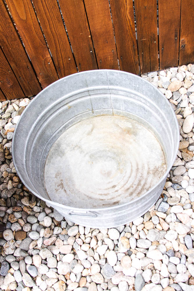 Garden Cart and Galvenized Tub