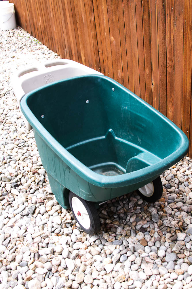 Garden Cart and Galvenized Tub