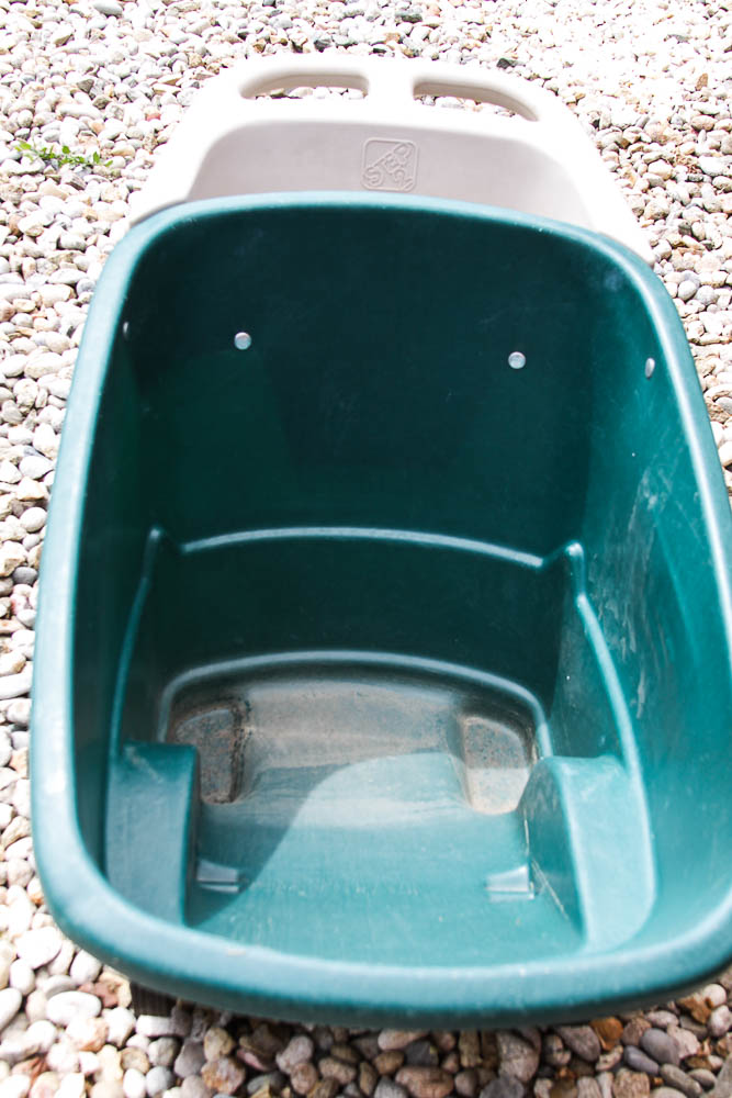 Garden Cart and Galvenized Tub