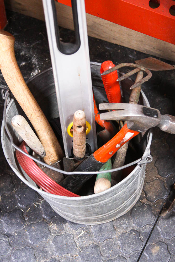 Folding Tool Stand with Tools