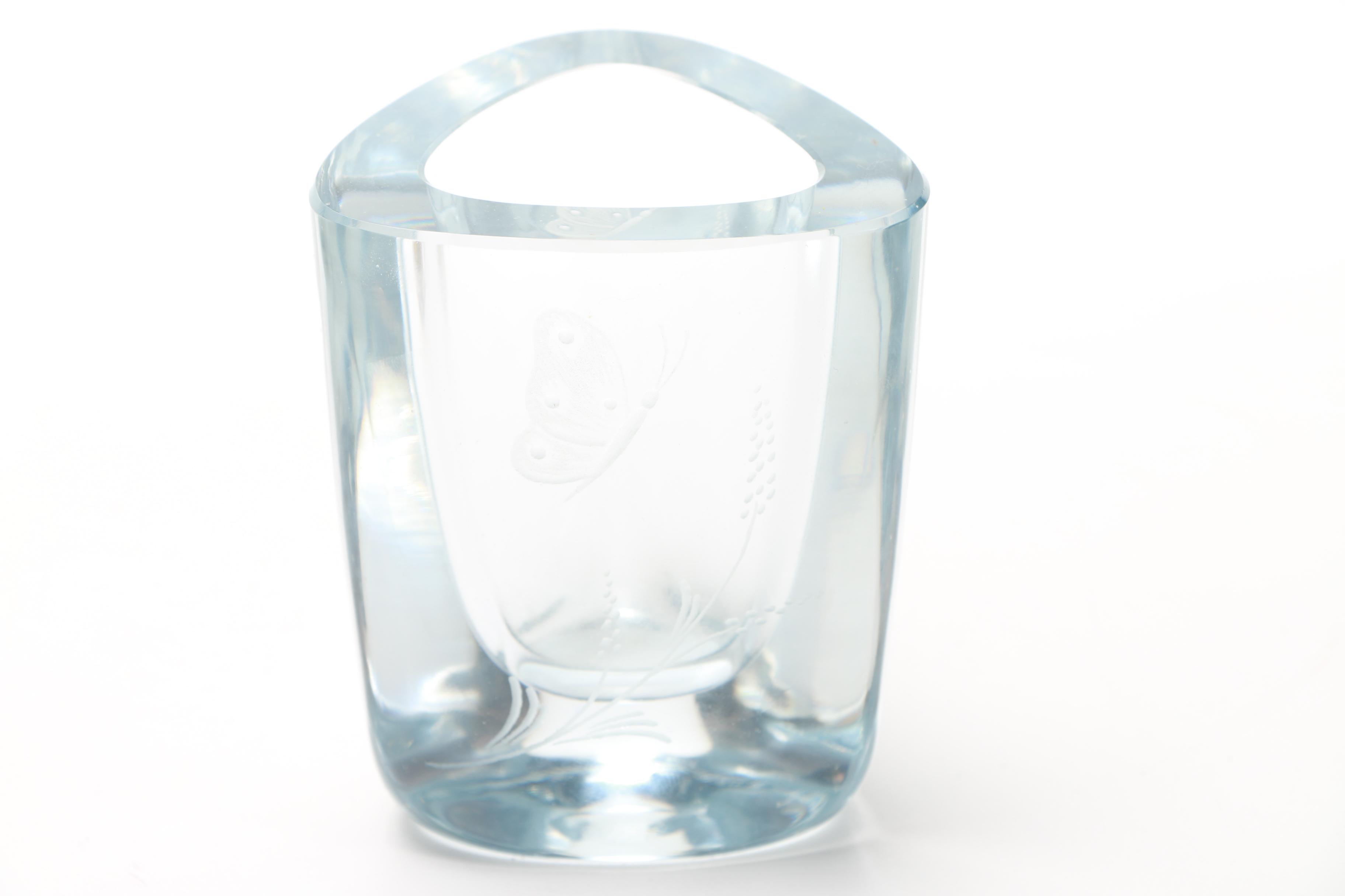 Crystal and Glass Decor Featuring Steuben Snail and Strombergshyttan Vase