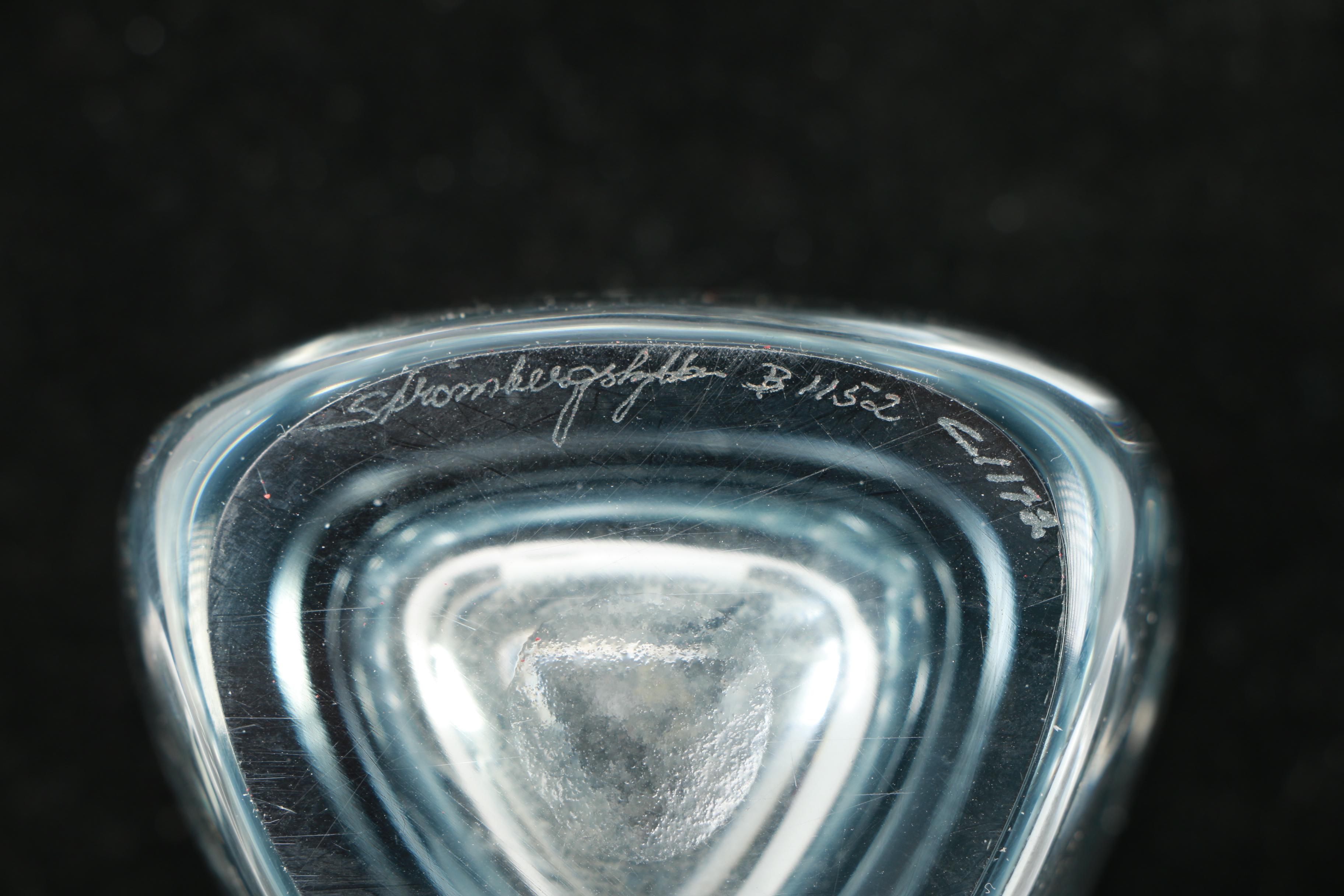 Crystal and Glass Decor Featuring Steuben Snail and Strombergshyttan Vase