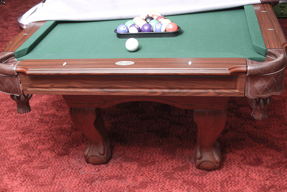 Sportscraft Pool Table with Cues, Balls and Rack
