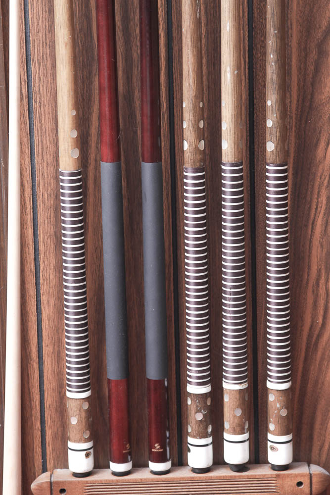 Sportscraft Pool Table with Cues, Balls and Rack