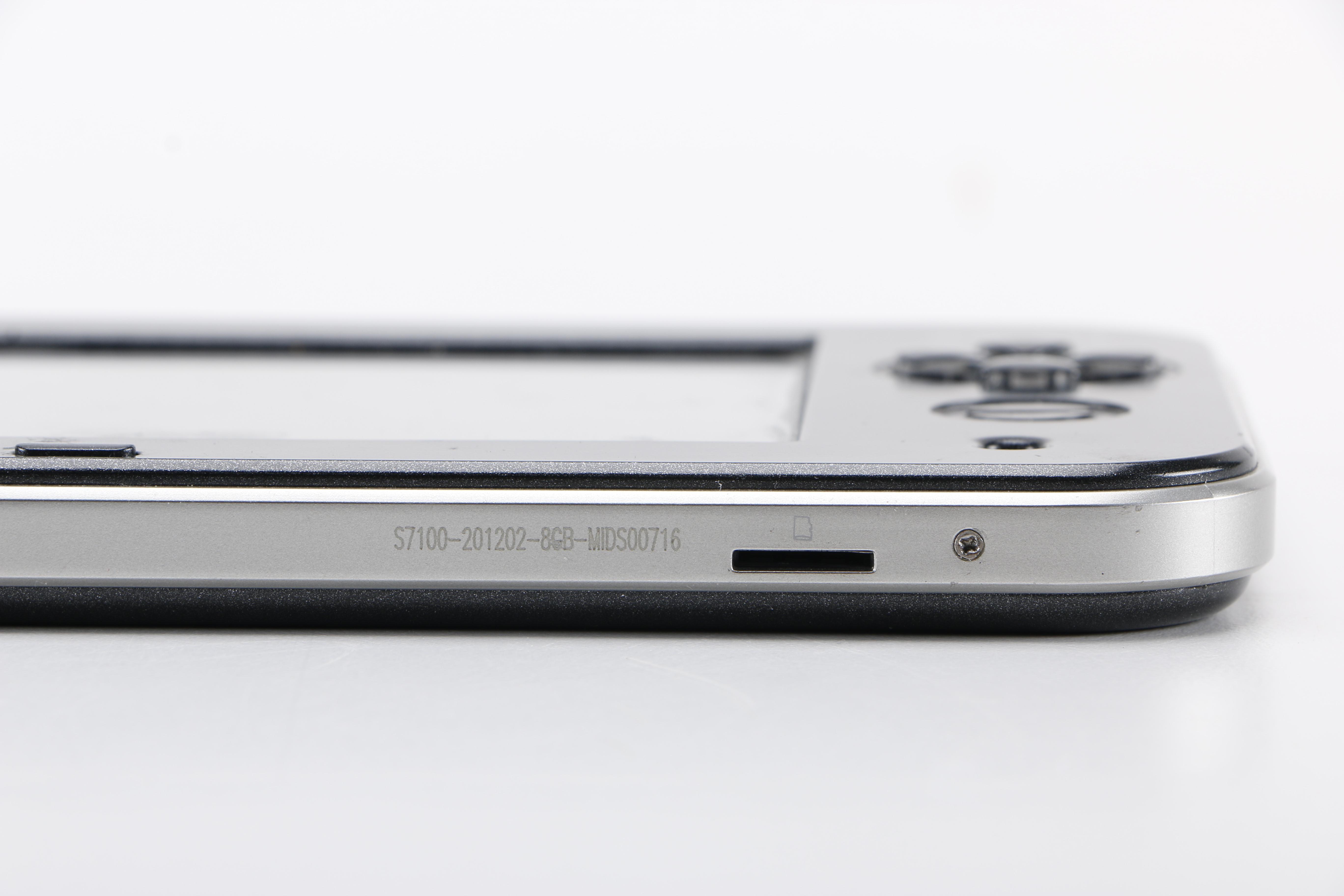 JXD Android Portable Handheld Quad Core Game Console; Seven Inch