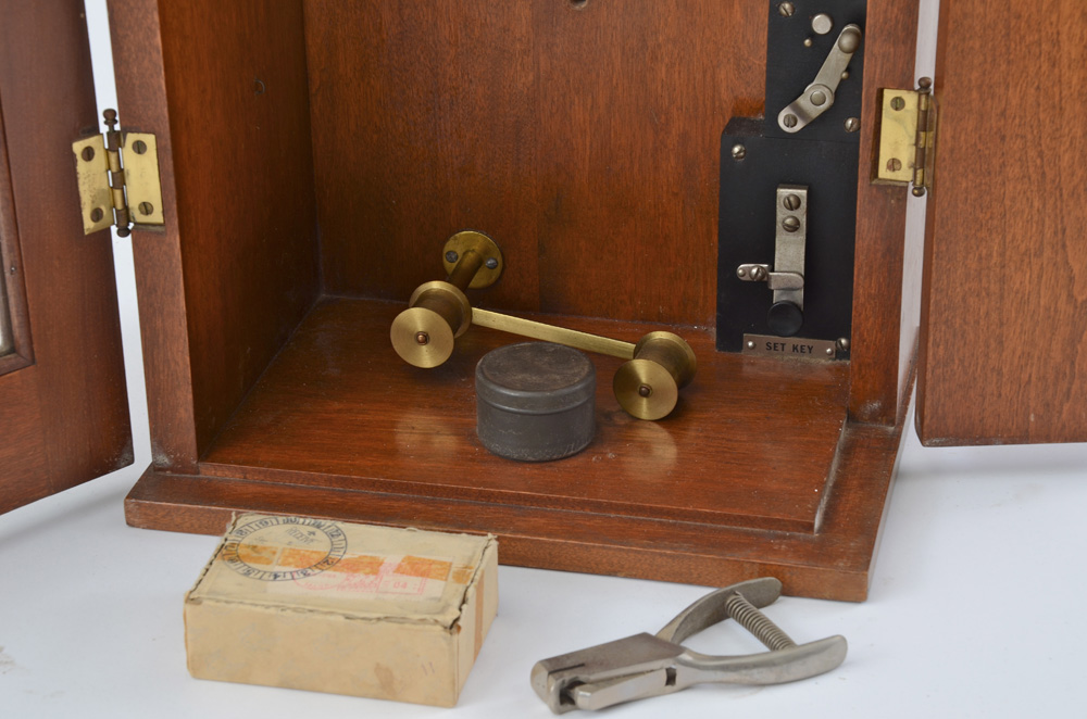 Standard Electric Time Co. Early Synchronized Clock