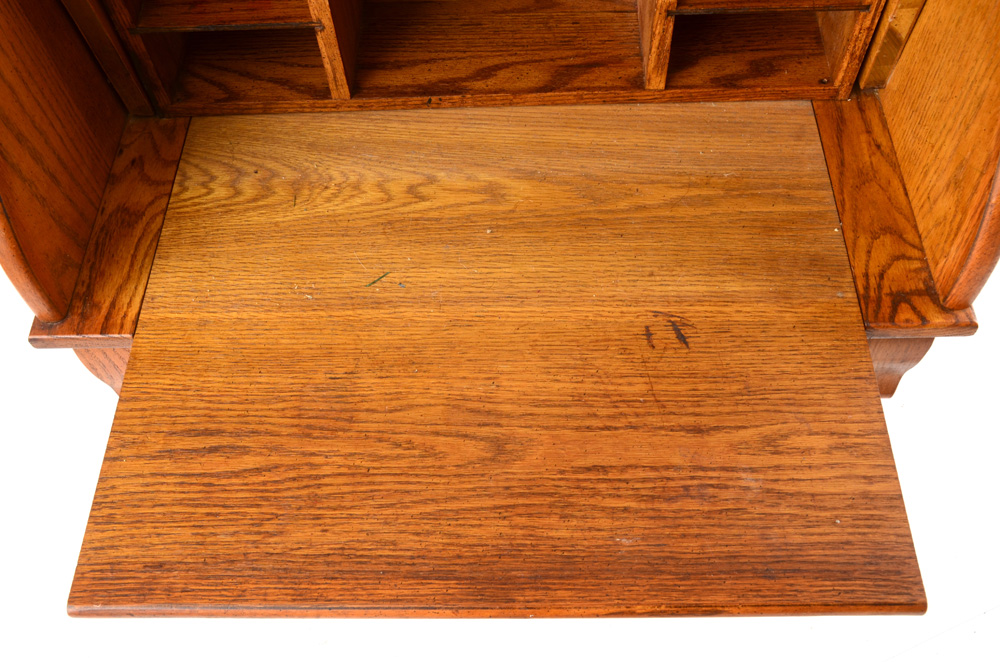 Pulaski Keepsakes Oak Cylinder Roll Top Desk