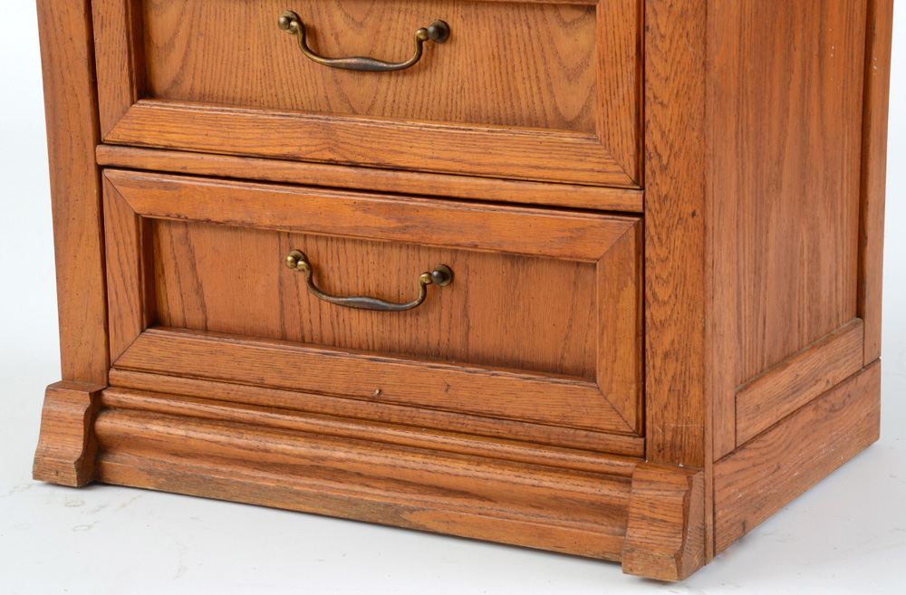 Pulaski Keepsakes Oak Cylinder Roll Top Desk