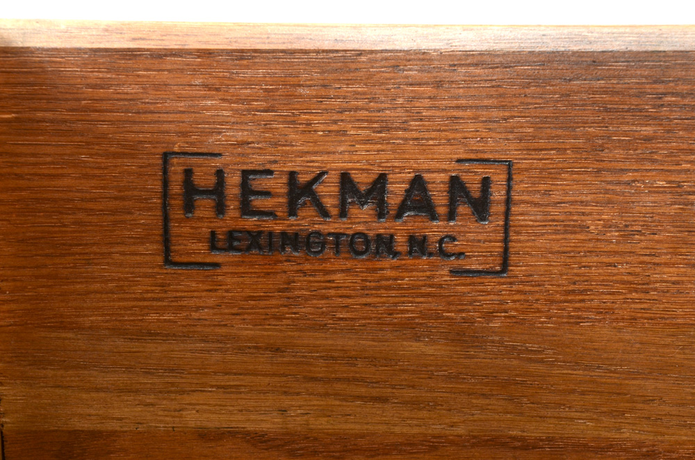 Hekman French Provincial Bombay Chest