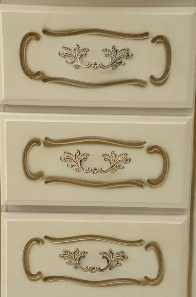 White French Provincial Style Lingerie Chest