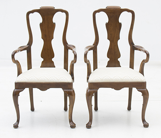 Henredon Queen Anne Style Dining Set