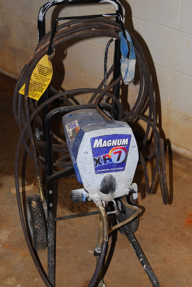 Magnum by Graco XR7 Airless Paint Sprayer