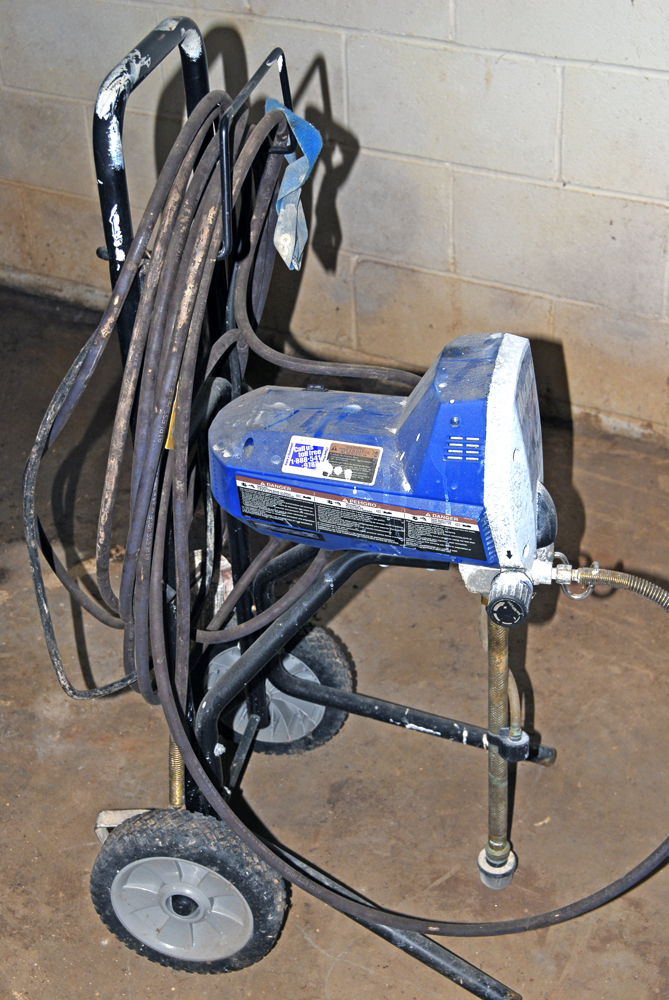 Magnum by Graco XR7 Airless Paint Sprayer