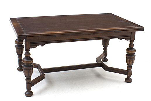 Bernhardt Furniture Jacobean Style Oak Dining Table and Chairs