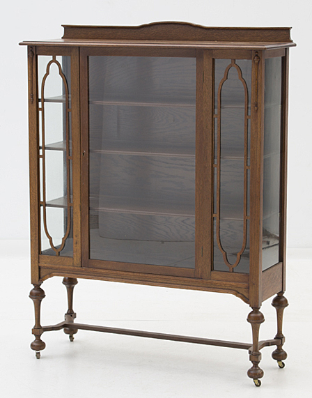 Vintage Oak China Cabinet