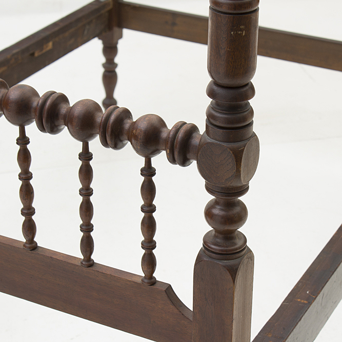 Vintage Four-Poster Full Bed Frame