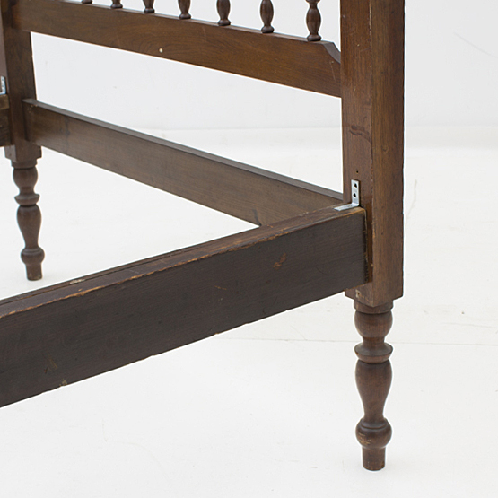 Vintage Four-Poster Full Bed Frame