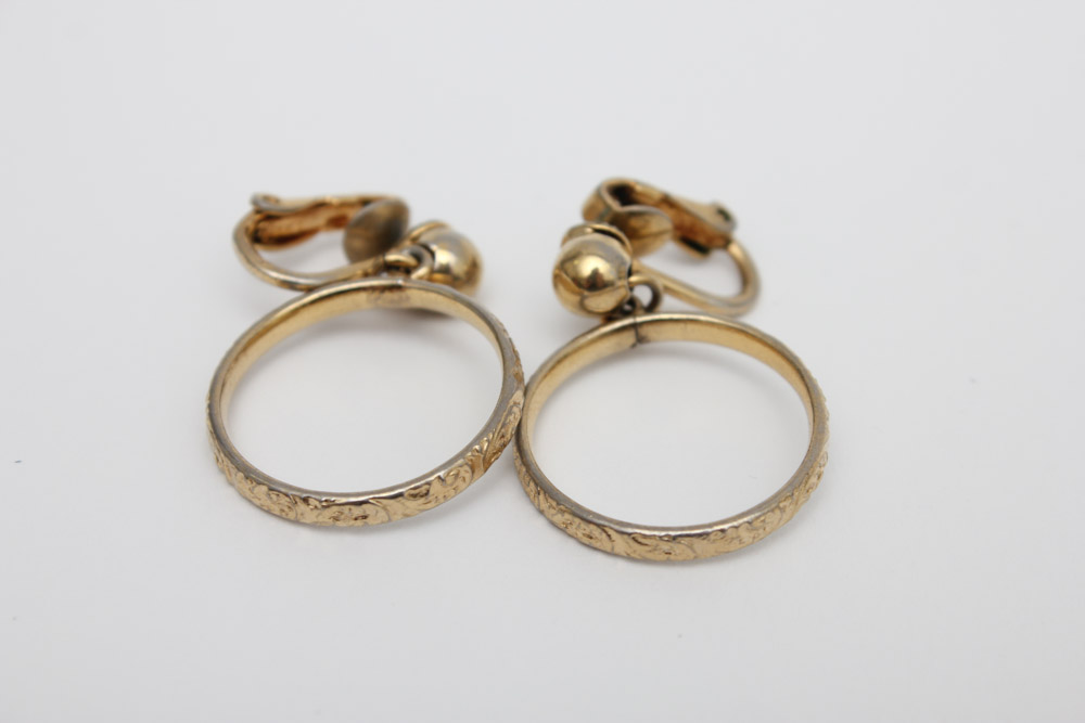 Vintage Gold Tone Necklaces and Earrings