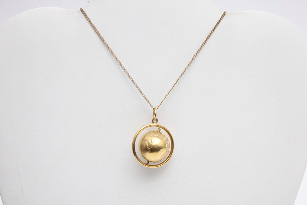 Vintage Gold Tone Necklaces and Earrings