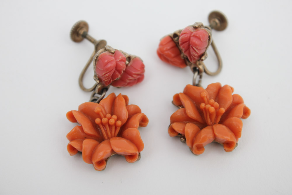 Vintage Gold Tone Necklaces and Earrings