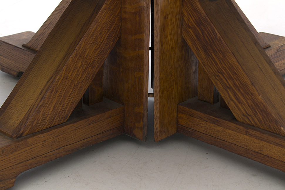 American Arts and Crafts Oak Table