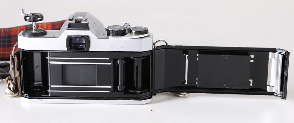 1980s Asahi Pentax K1000 Camera In Box With Documentation