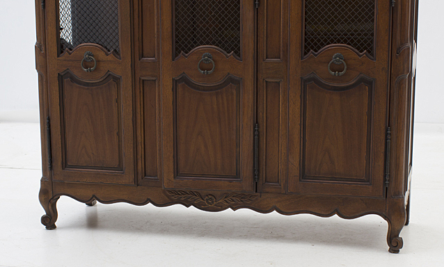 Vintage Drexel "French In The Country Manner" China Cabinet