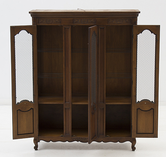 Vintage Drexel "French In The Country Manner" China Cabinet