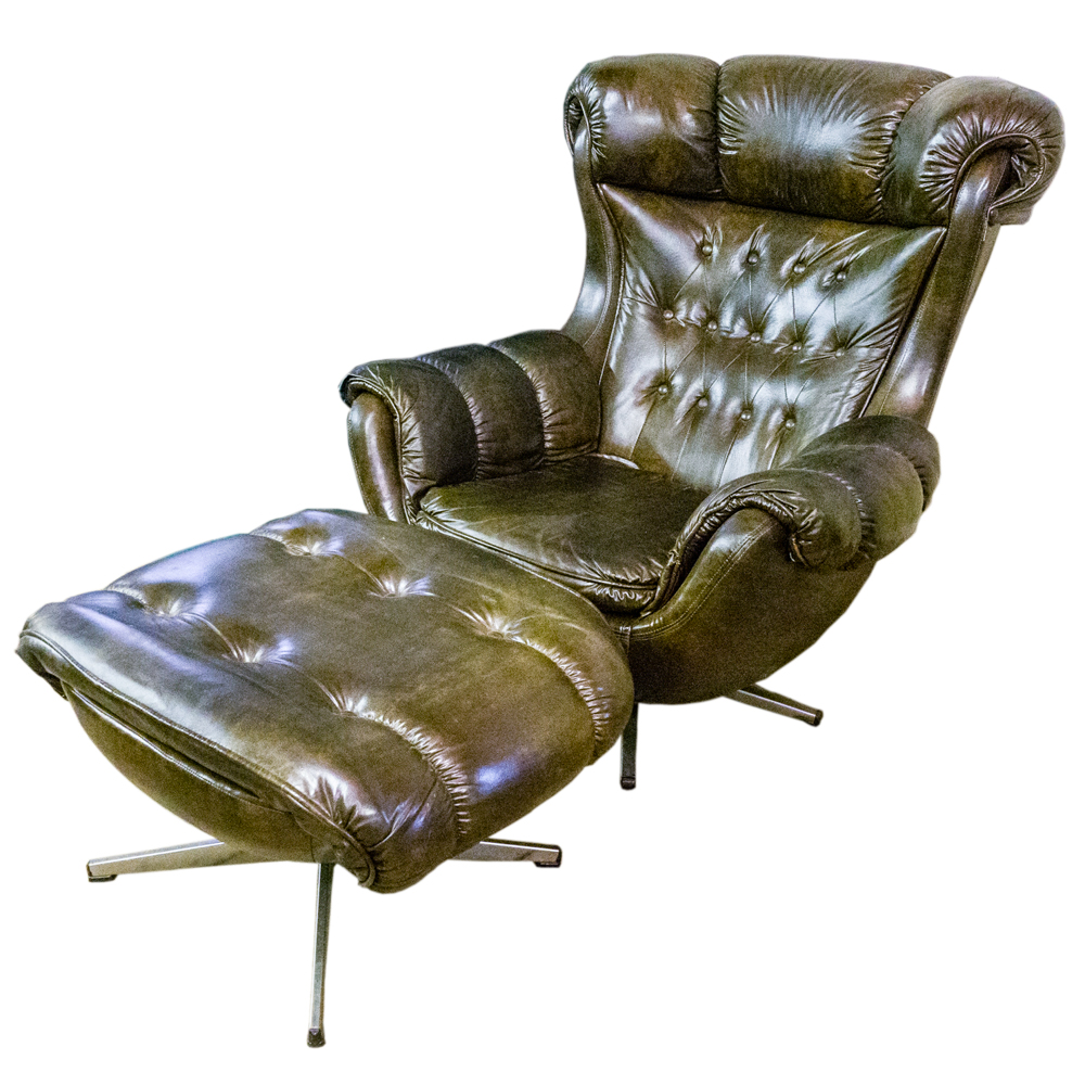 Mid Century Modern Egg Swivel Chair with Ottoman by Carter Chair Corp.