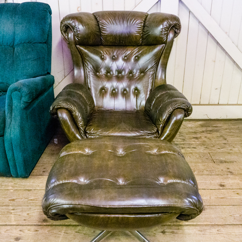 Mid Century Modern Egg Swivel Chair with Ottoman by Carter Chair Corp.