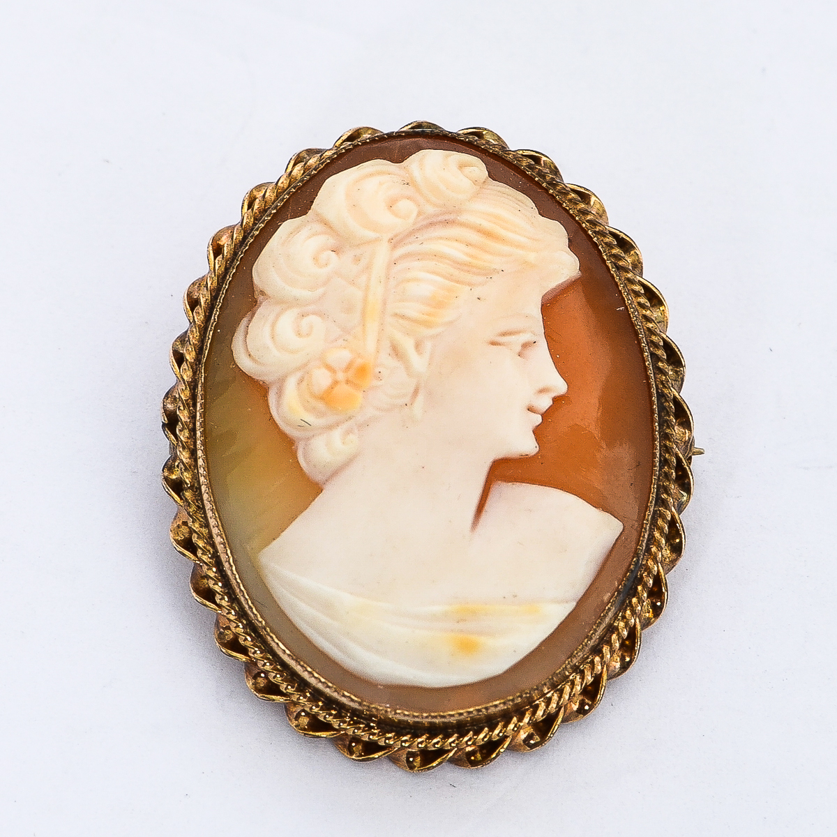 Vintage AMCO 10K Gold Filled and Carved Shell Cameo Pendant Brooch