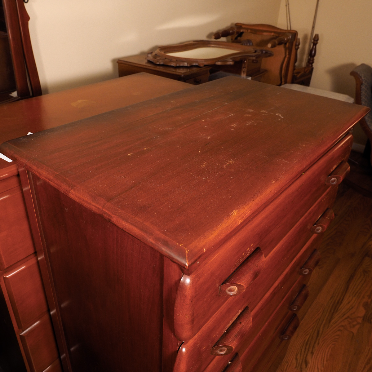 Vintage Chest of Drawers