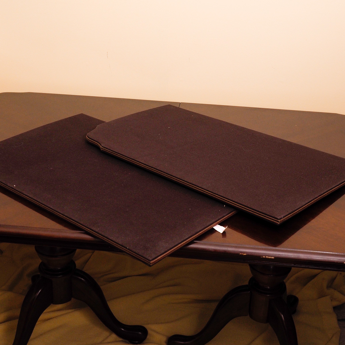 Vintage Duncan Phyfe Style Double Pedestal Dining Table With Leaf Inserts