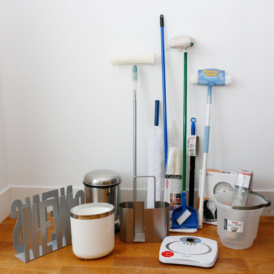 Assortment of Bathroom Accessories and Cleaning Supplies