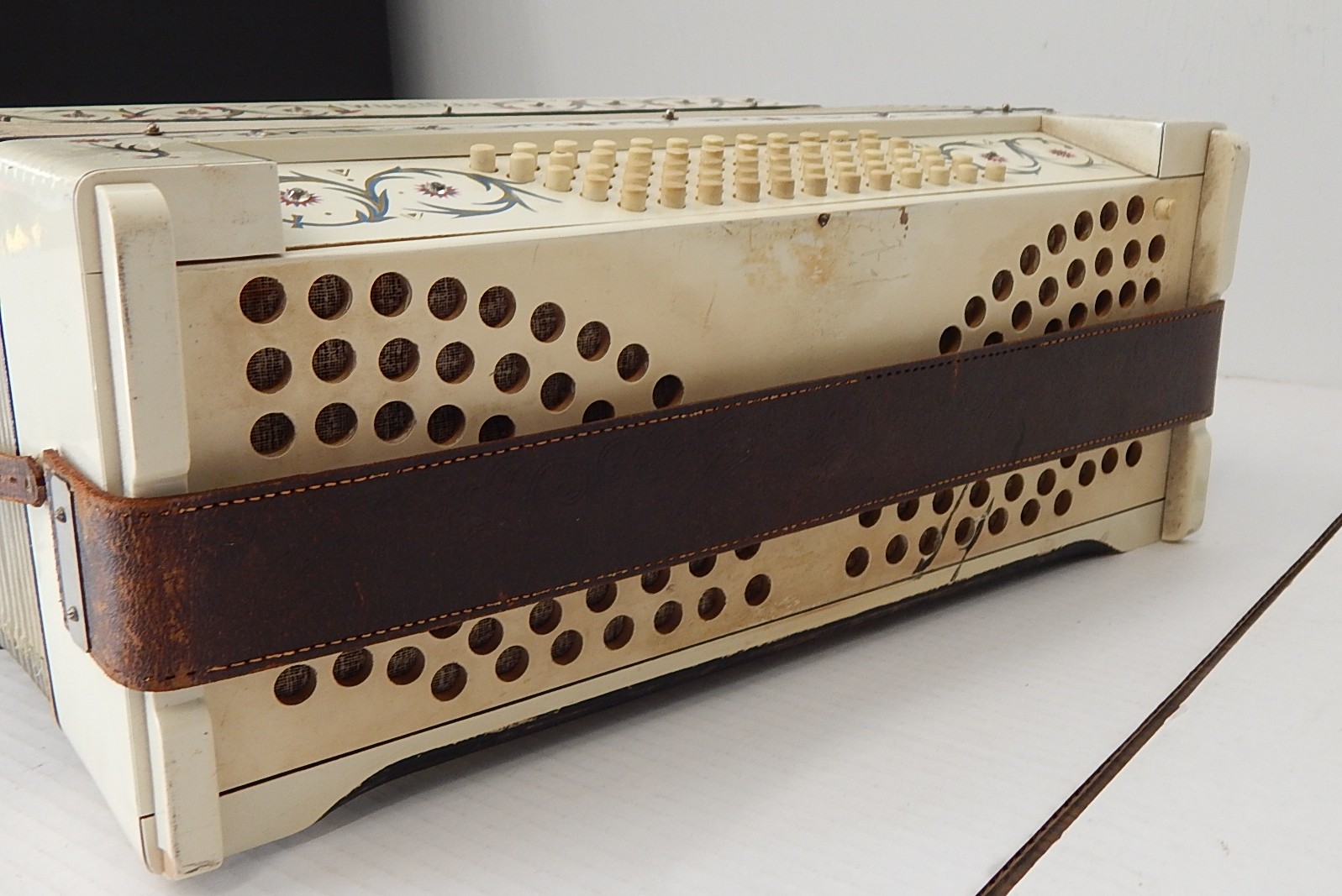 Vintage 1940s German Wurlitzer Accordion