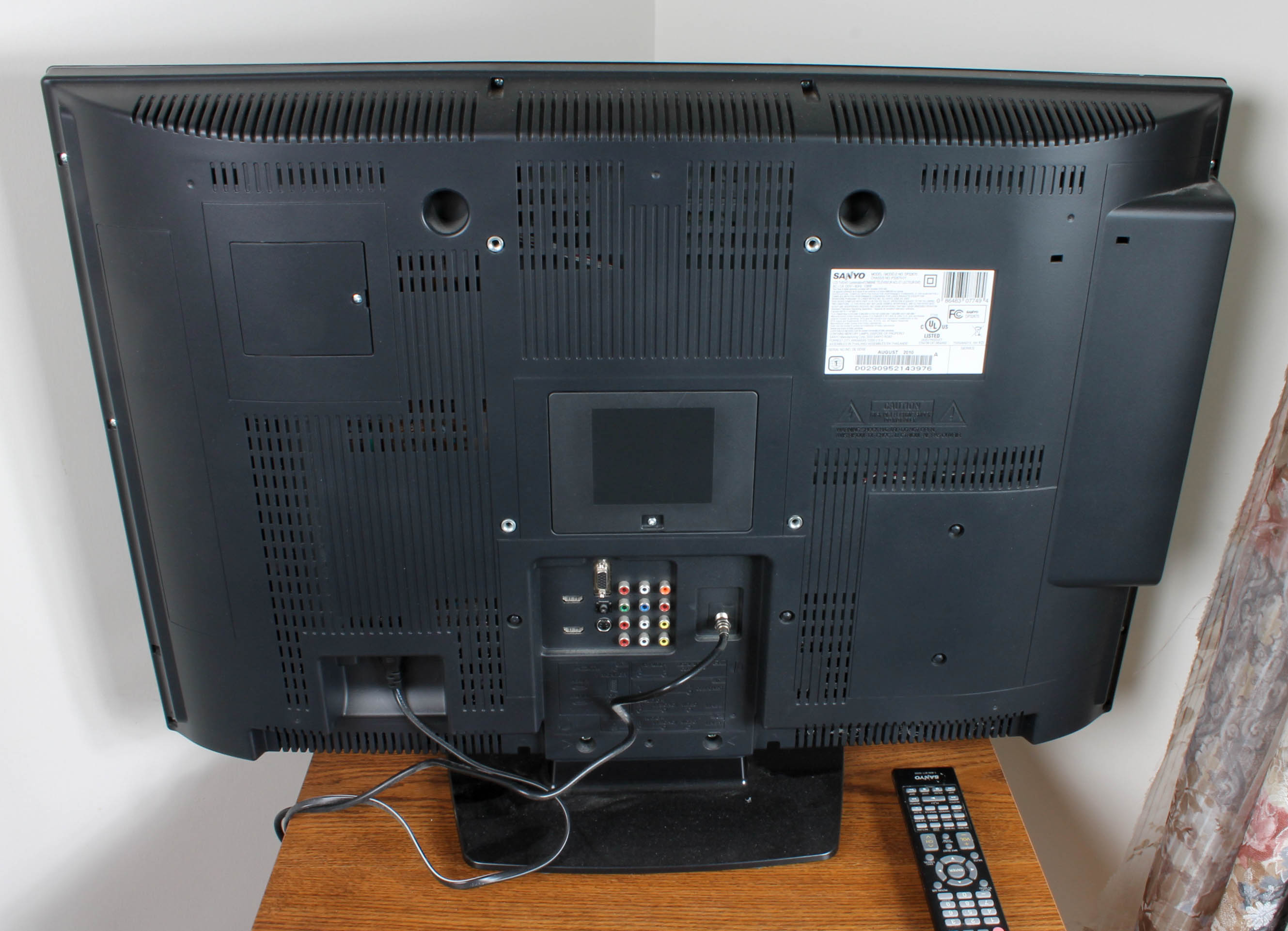 Sanyo LCD Television With Built-In DVD Player