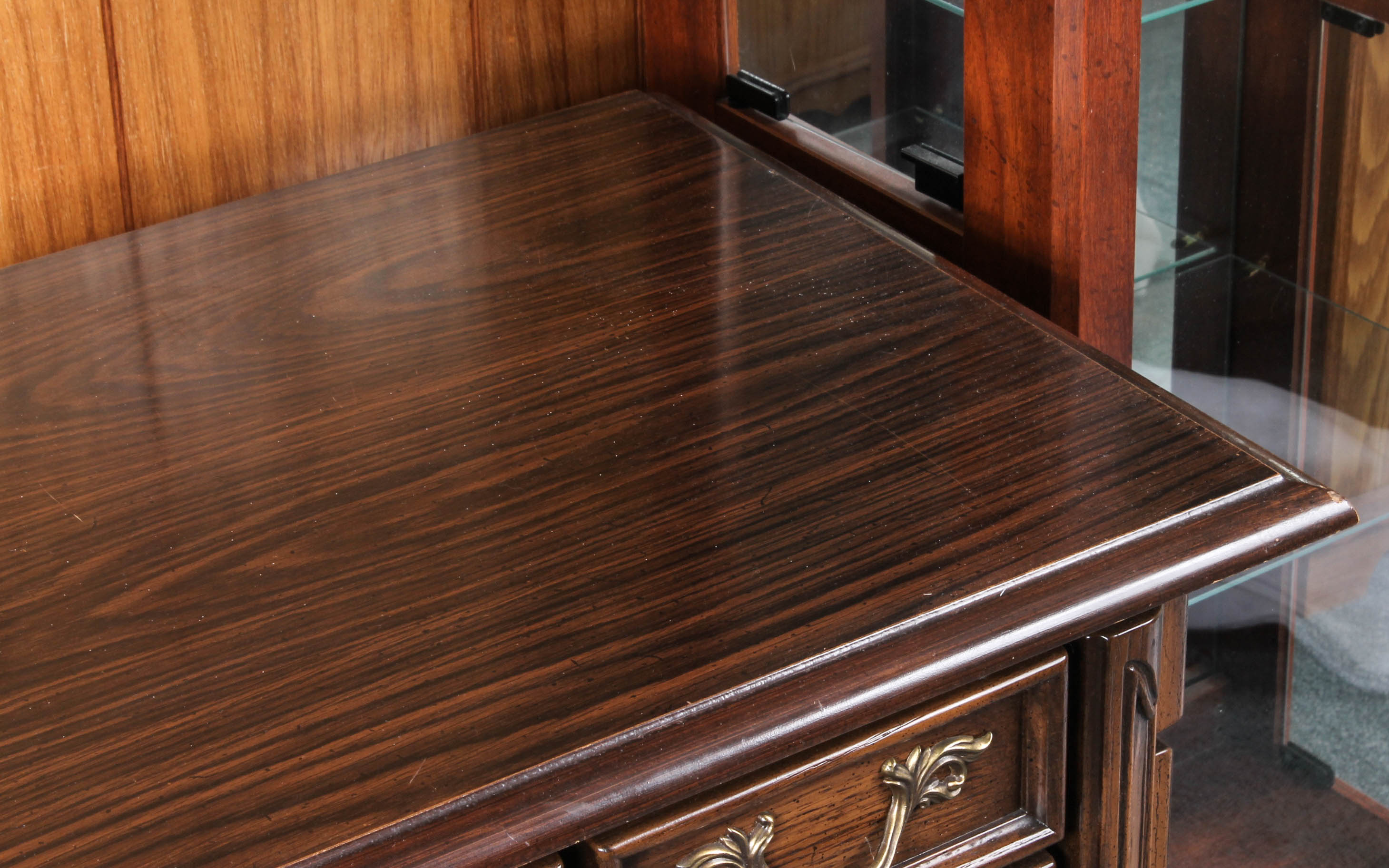 Vintage SoundDesign Stereo Console and 8-Track Tapes