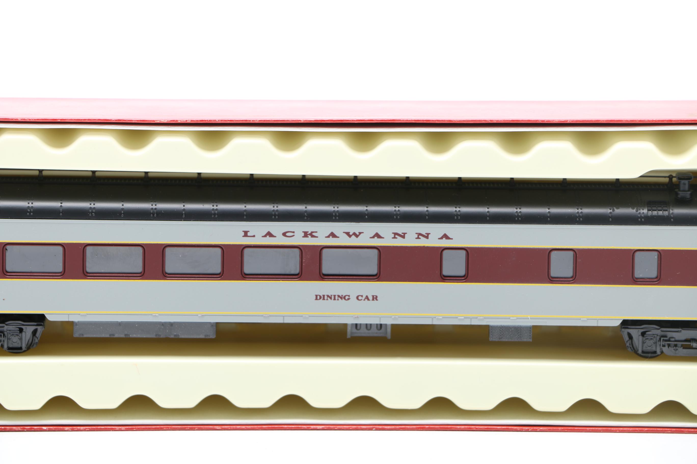 Ho Scale AHM Model Train Cars