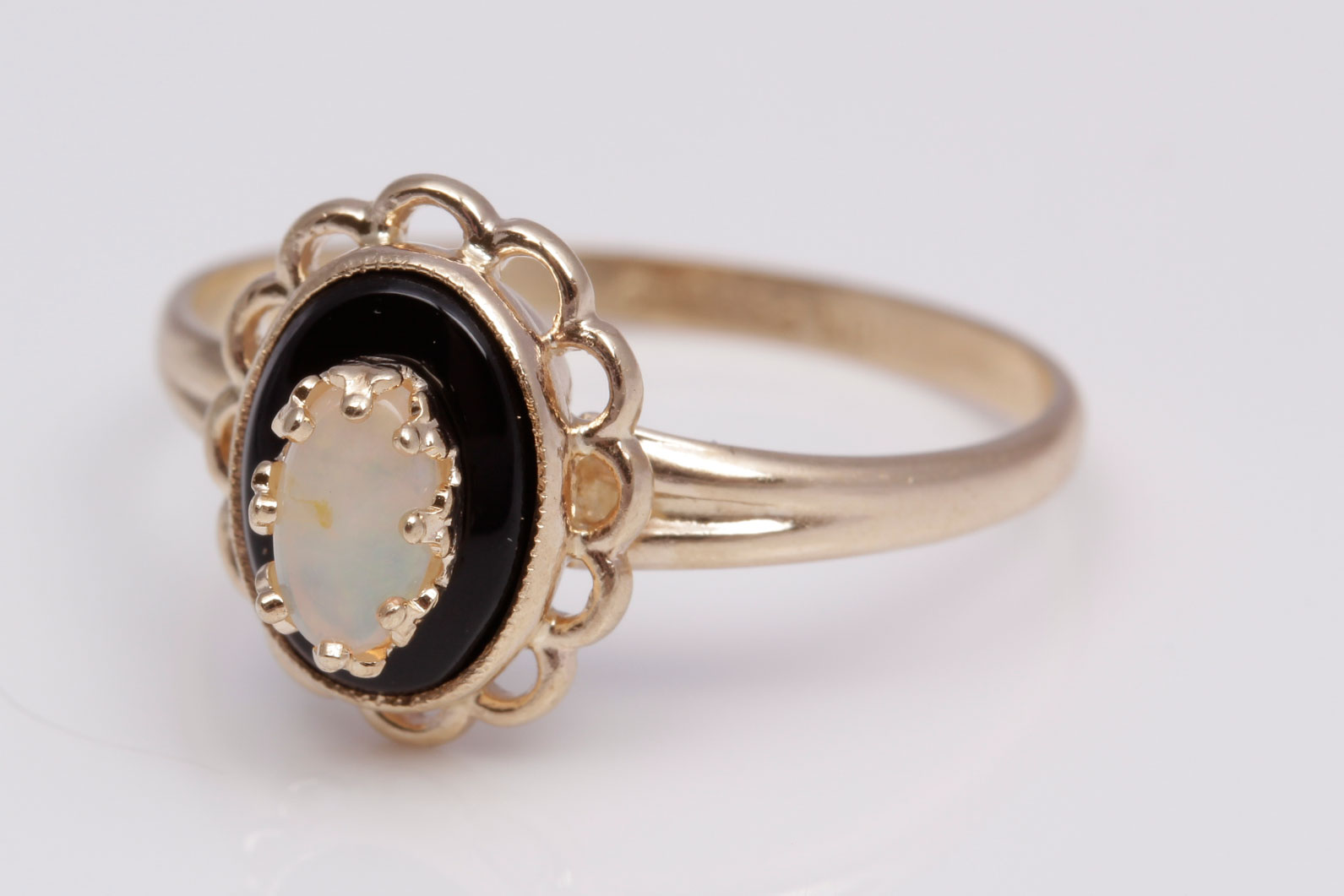 10K Yellow Gold Opal and Black Onyx Ring