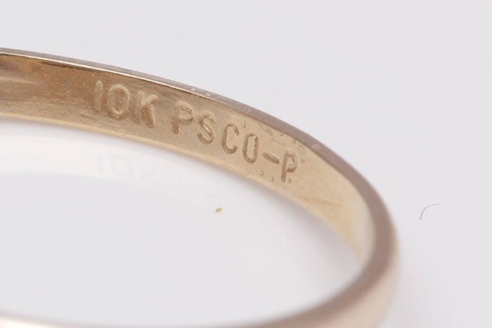 10K Yellow Gold Opal and Black Onyx Ring