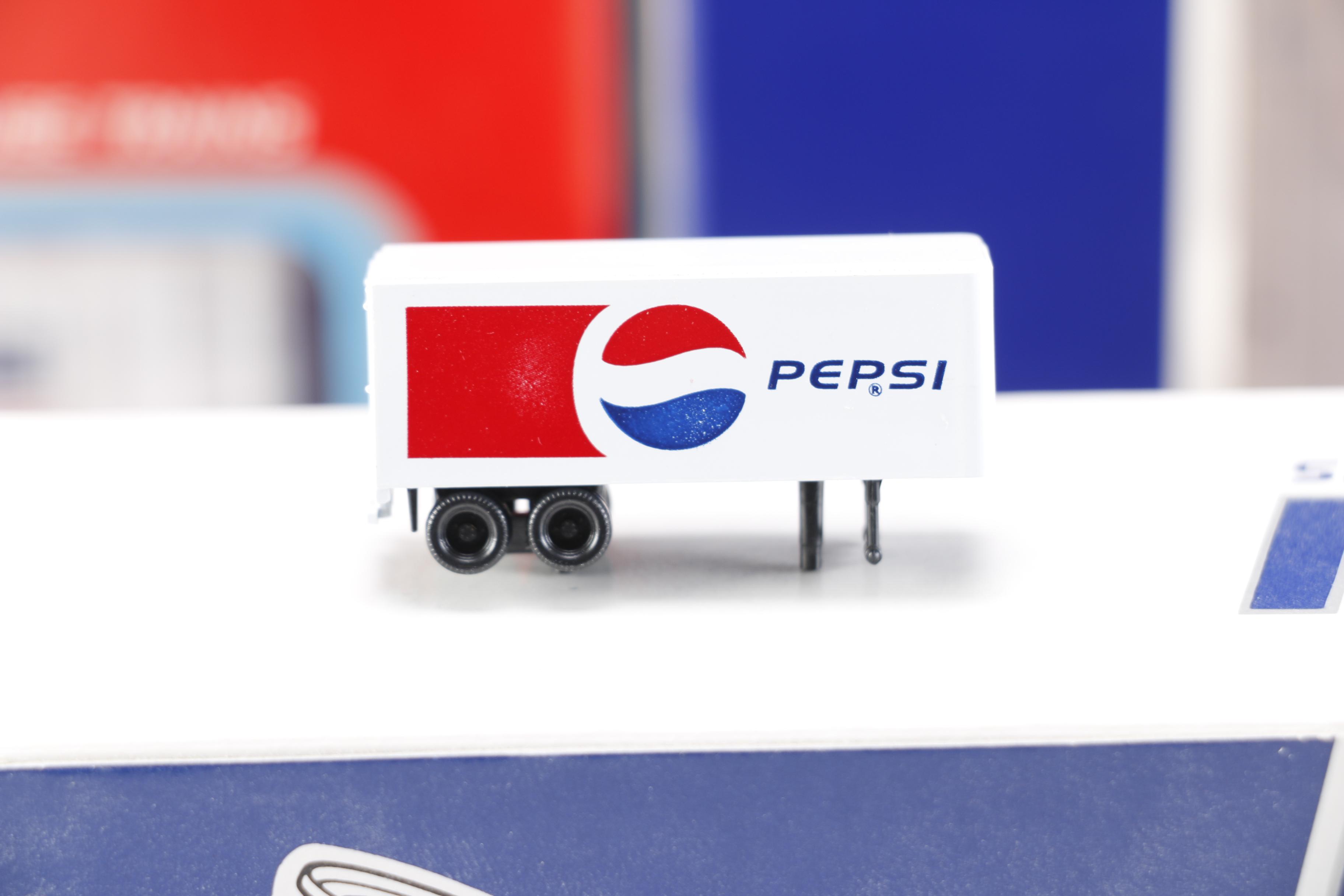 Pepsi Train Set and Train Cars
