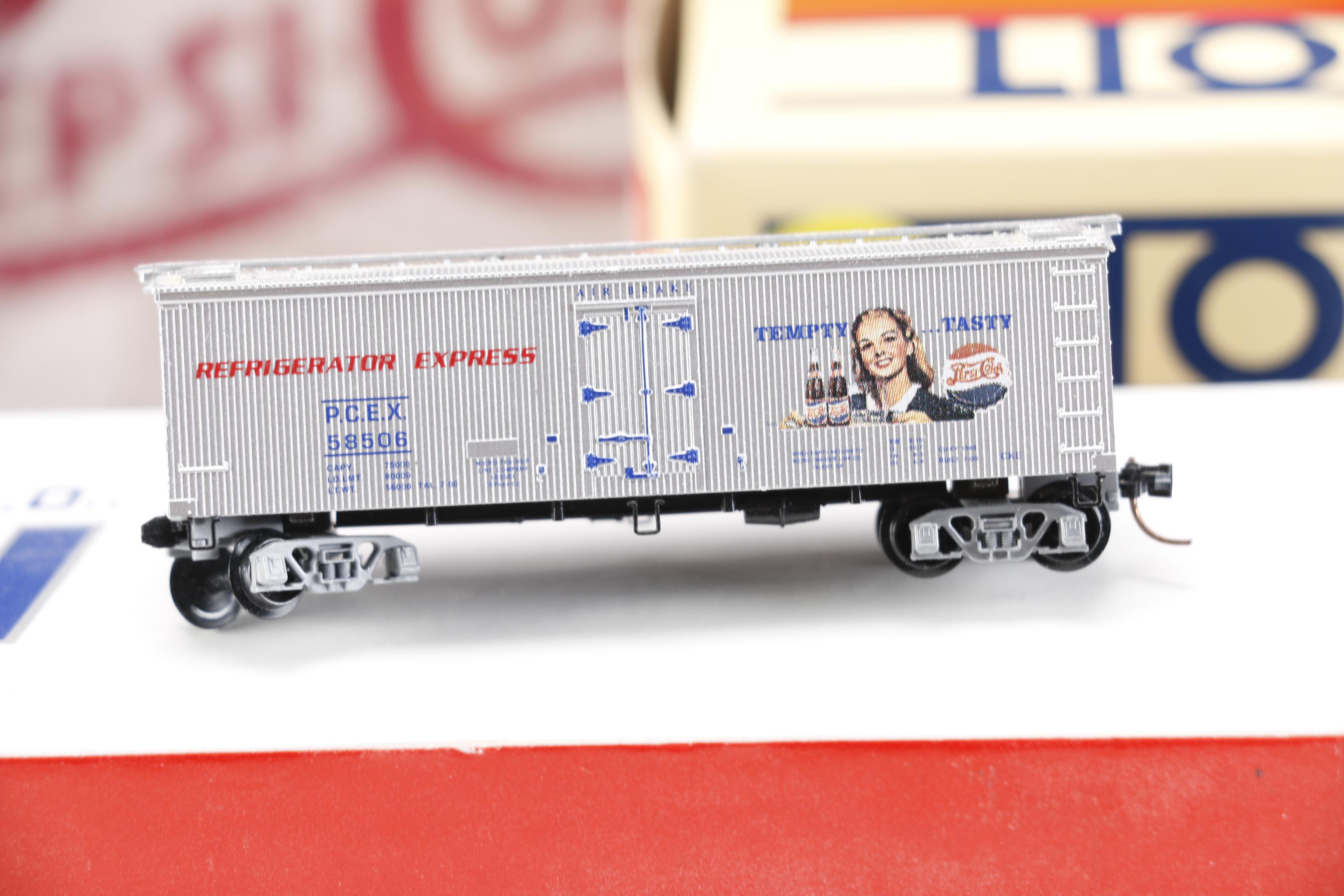 Pepsi Train Set and Train Cars