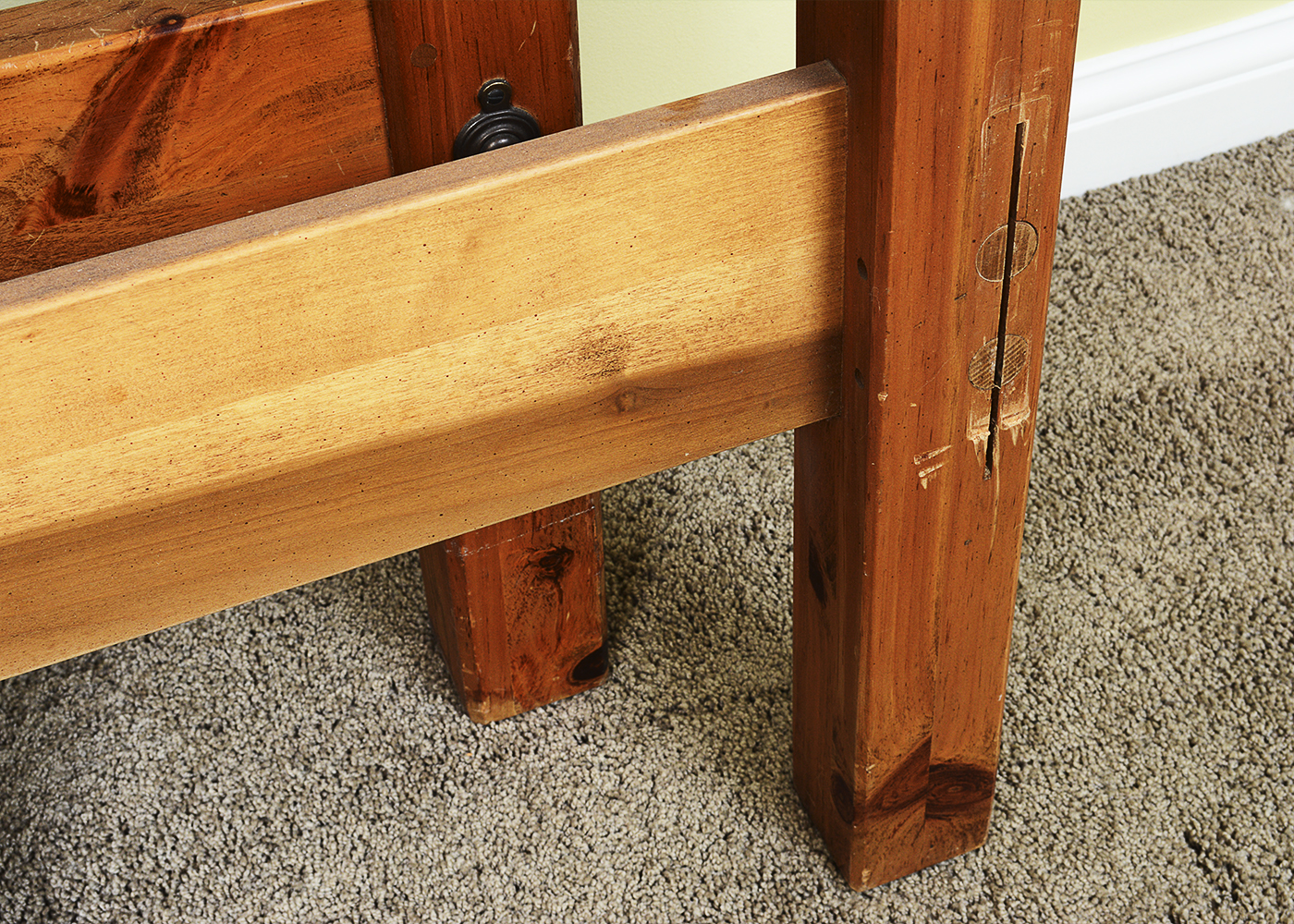 Ethan Allen Pine Queen-Size Four Poster Bed