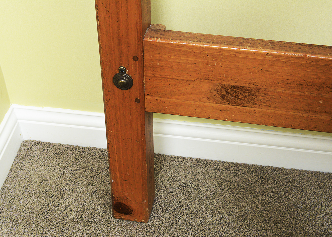 Ethan Allen Pine Queen-Size Four Poster Bed