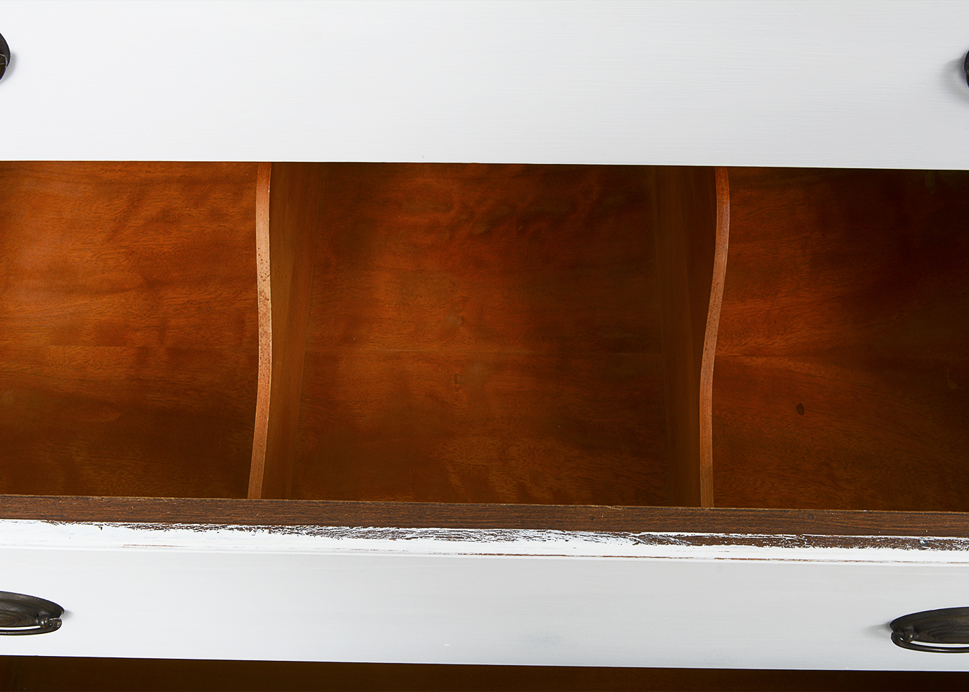 Huntley Furniture Chest of Drawers With Distressed Finish