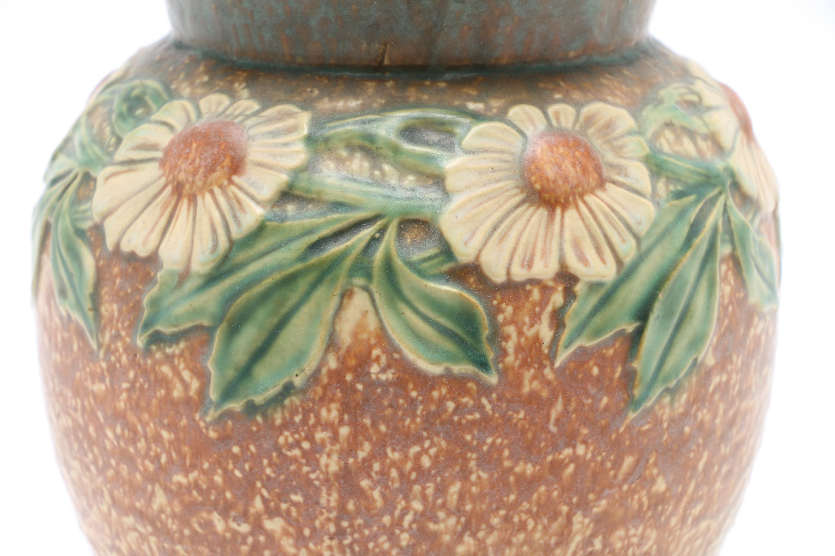 Daisy Pattern Vase