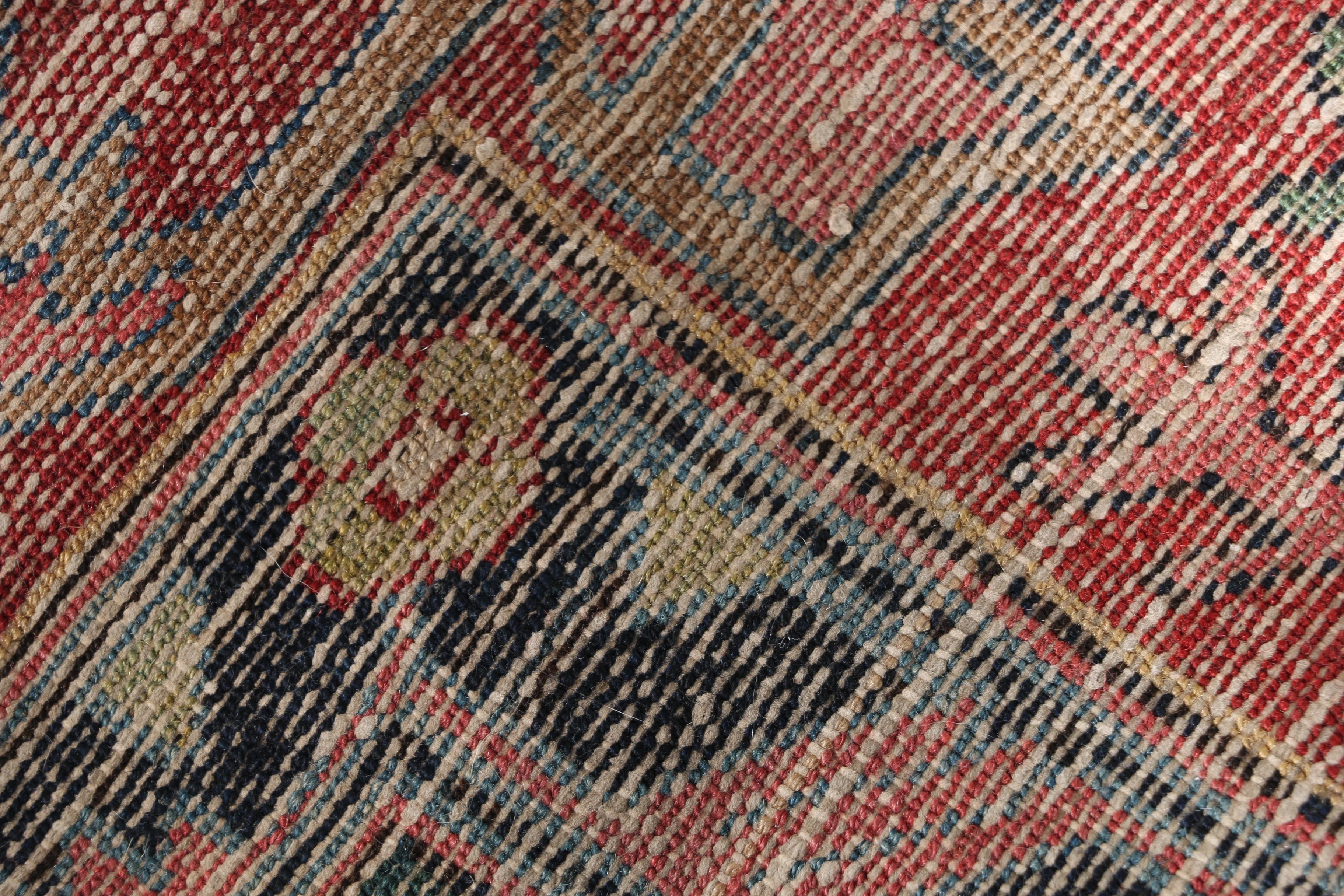 Outstanding Hand-Knotted Persian Bakhtiari Garden Rug