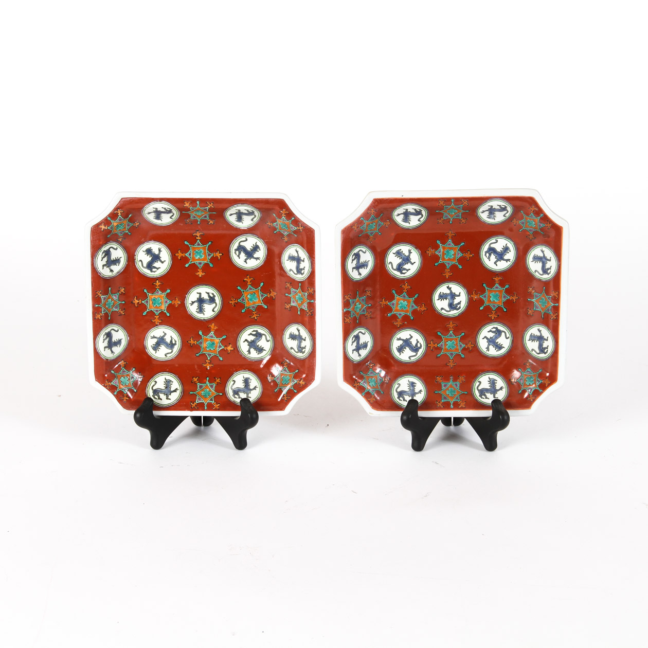 Pair of Chinese Decorative Ceramic Plates